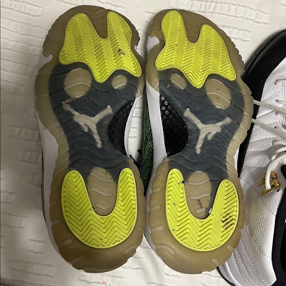 Jordan 12 Men's Sneakers - J 12 Taxi Black & White + 10.5 Geeen Snake - Picture 14 of 16